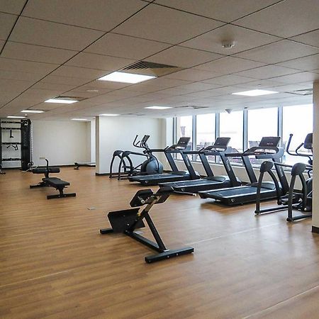 Oyo 860 Studio Apartment, Maya Tower 4, Jumeirah Village Triangle ドバイ エクステリア 写真